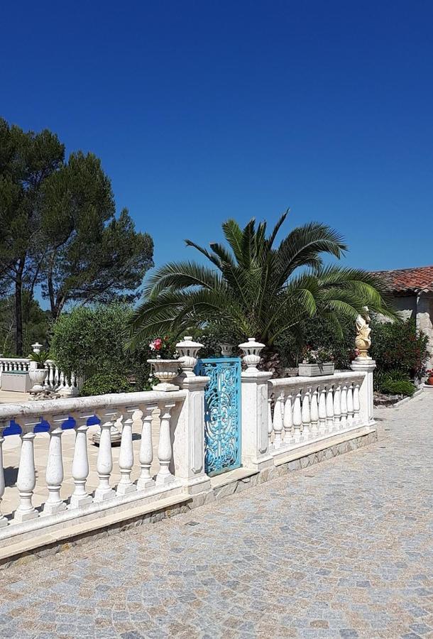 Gite Les Pins Climatise Piscine Chauffee Jardin Peymeinade Esterno foto