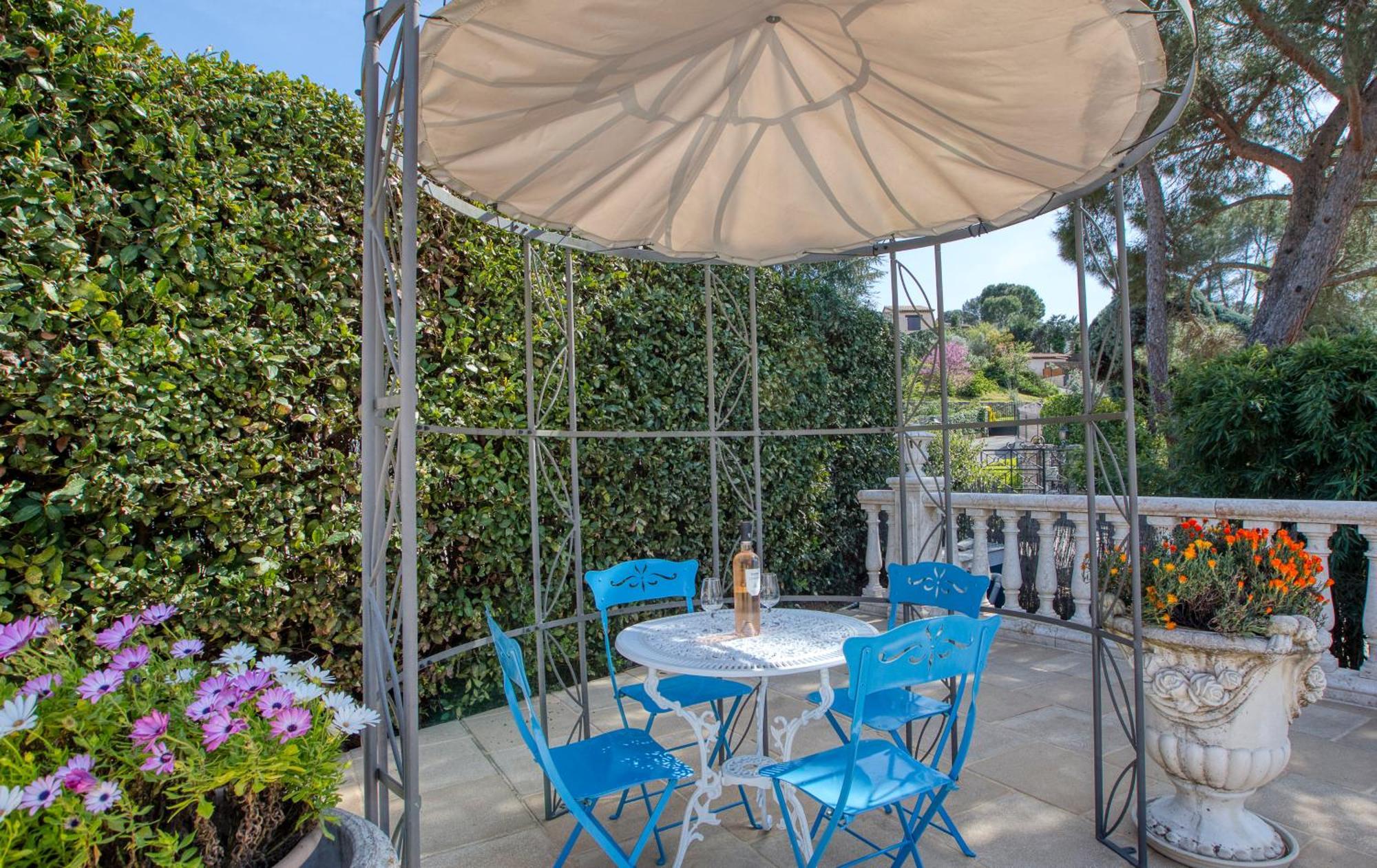 Gite Les Pins Climatise Piscine Chauffee Jardin Peymeinade Esterno foto